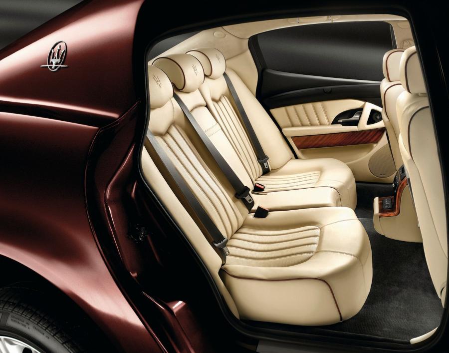  Maserati Quattroporte Executive GT 2005 года  (фото 7 из 18)